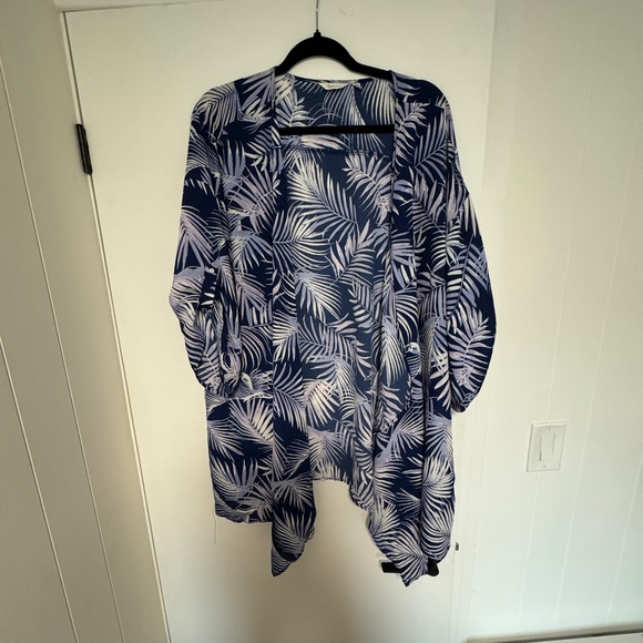 Top - Picture 1 of 1